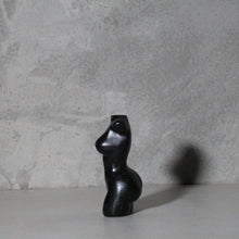 Load image into Gallery viewer, Annika Vase