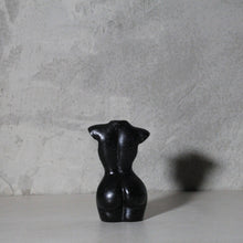 Load image into Gallery viewer, Annika Vase