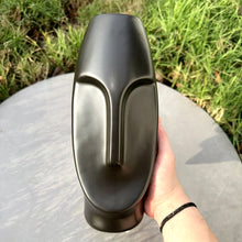 Load image into Gallery viewer, Lune Vase